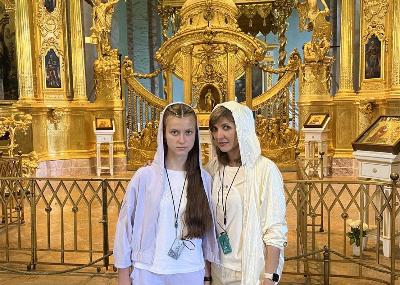 Впервые были в Питере, полюбили его всей душой. Это были потрясающие 10 дней, побывали в самых