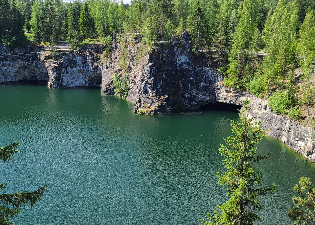 С "Большой Страной" отдыхали первый раз. Впечатления только положительные. Прекрасная Алла Солодовник, взявшая на себя заботу