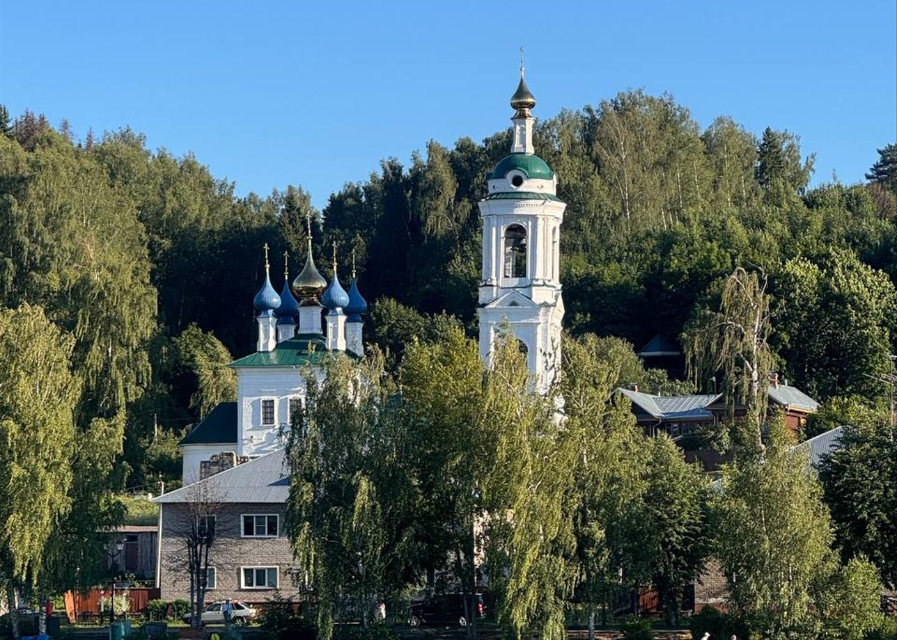 Понравилось очень, хорошие гиды, комфортные автобусы, отели. Интересные экскурсии.