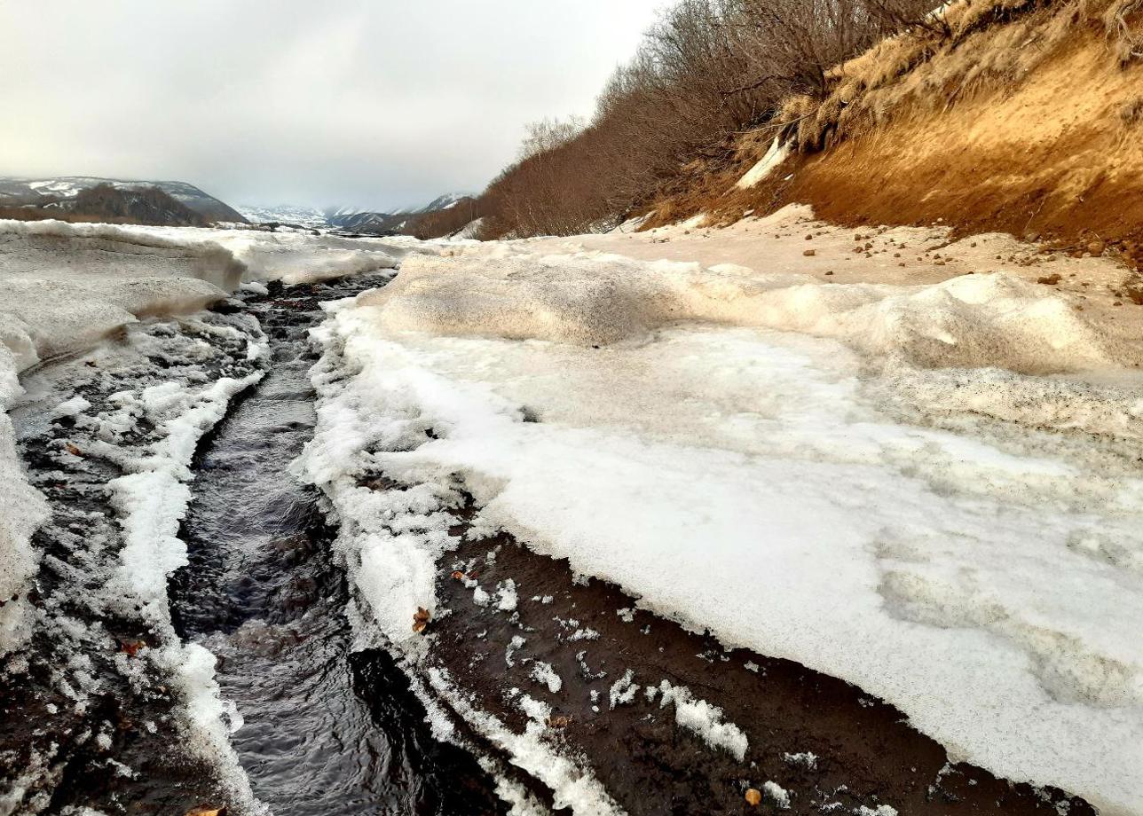 Все прошло отлично, хотя погода в межсезонье немного подводила. Но в день выезда к Мутновскому вулкану