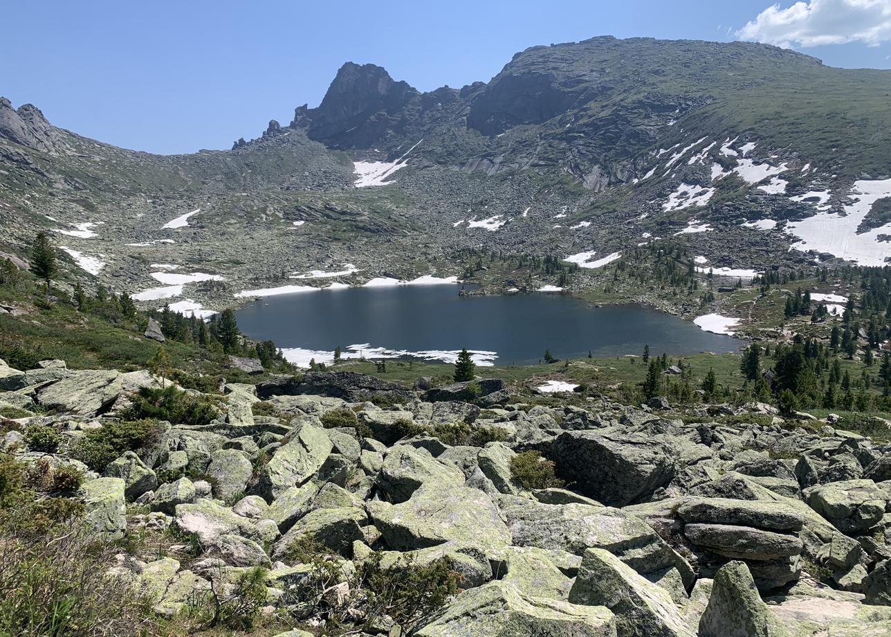 Отличный тур ⛰️ за три дня успели посетить Каменный город, Висячий камень, Пик Художника, Водопад 😍