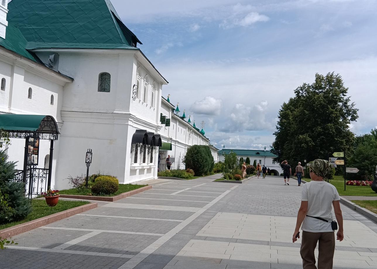 Наше прибывание в Нижнем Новгороде, продолжалась три дня. Думаю, что за это время мы посетили все