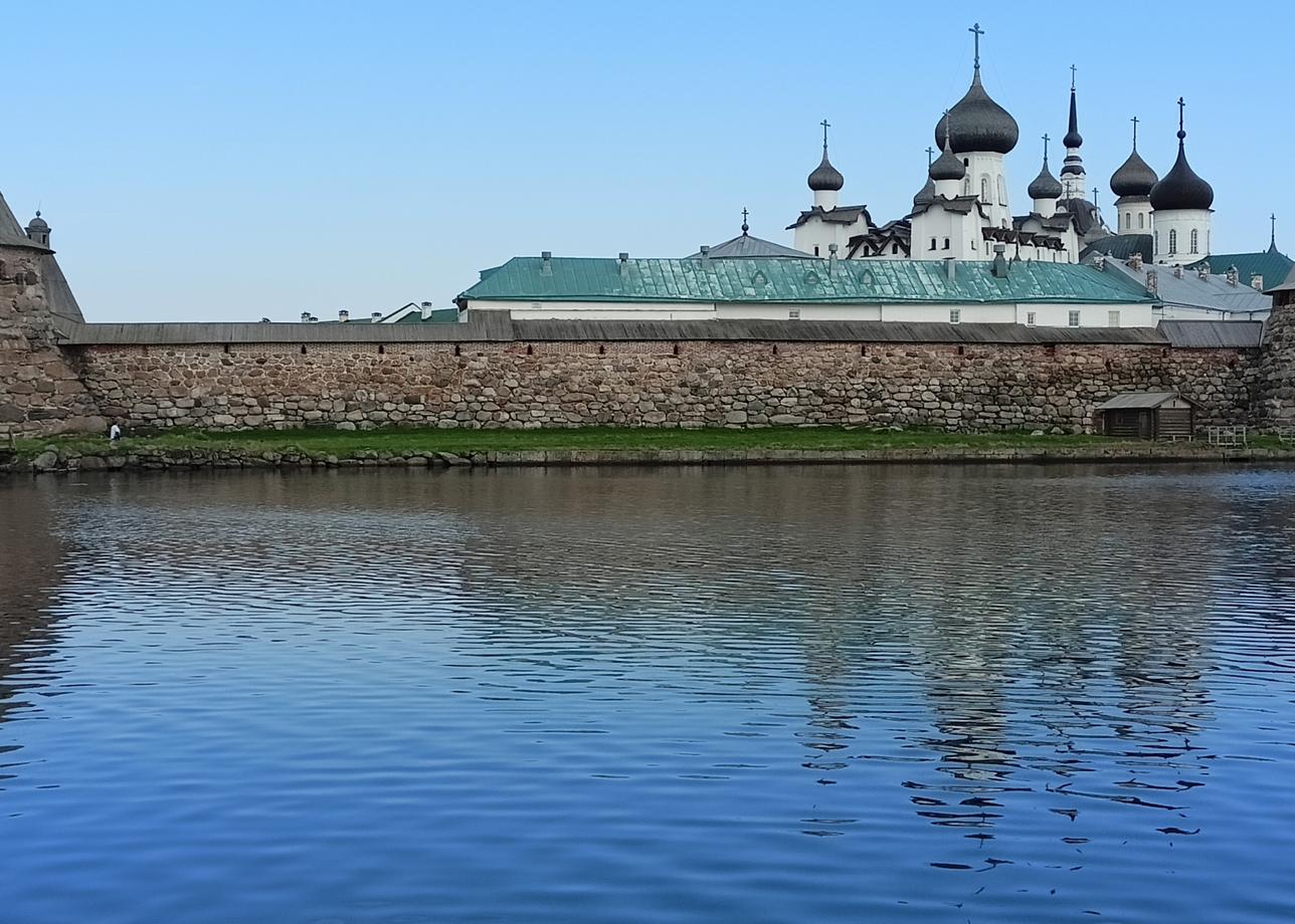 Программа тура, размещение, питание, передвижения на маршруте - выше всяческих похвал. Хочу так же отметить прекрасную