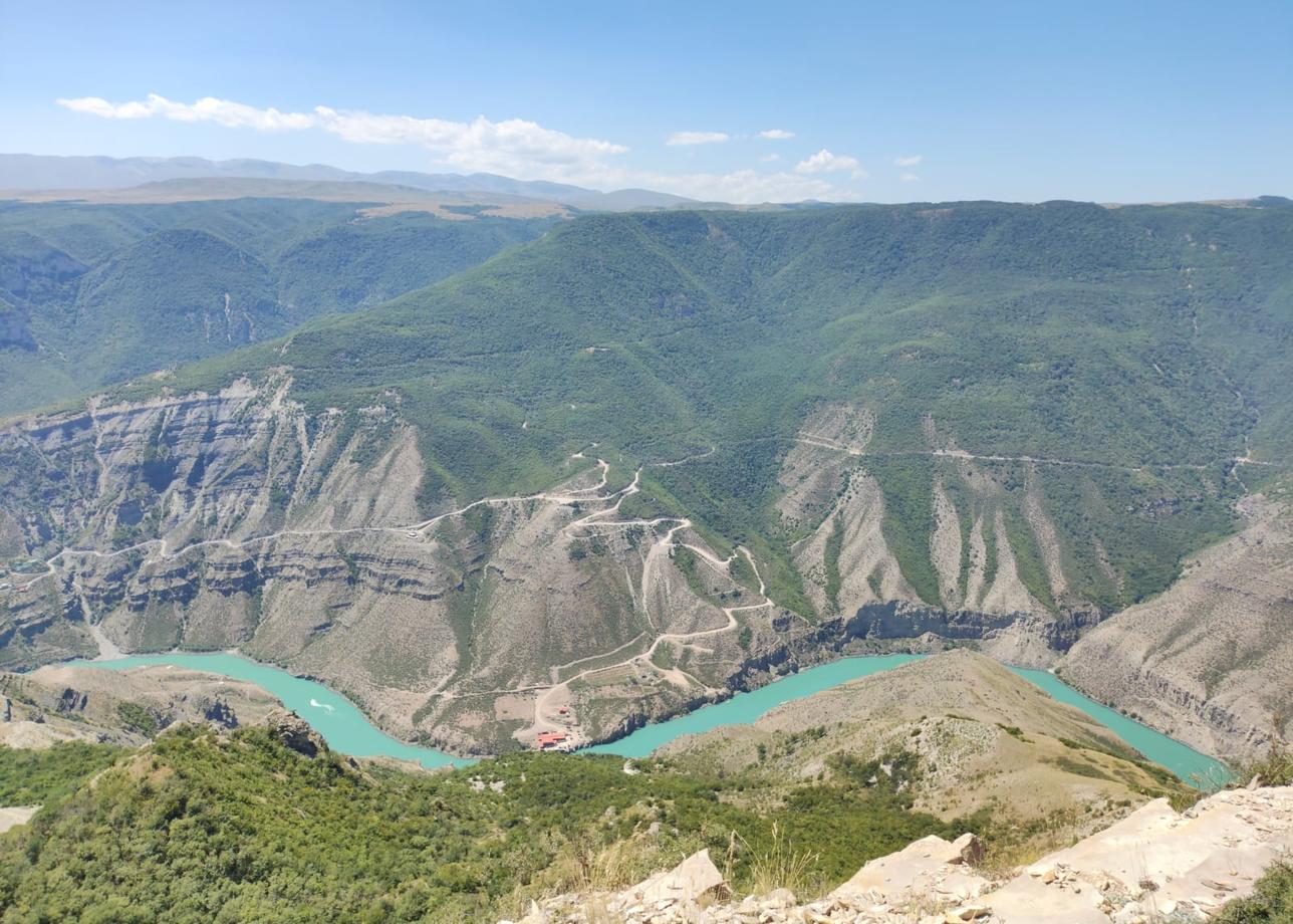 Отличная работа координаторов, экскурсоводов и водителей.