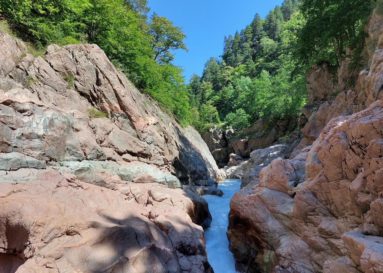 Интересный и познавательный тур. Спасибо за впечатления! А мелкие недостатки однозначно забудутся:)